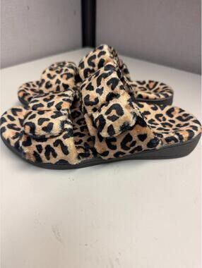 Vionic Women's Dessie Slide Slipper Leopard Size 7
